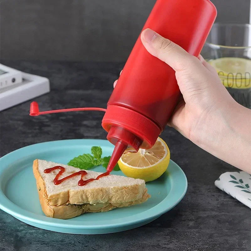 Large Squeeze Condiment Bottles with Nozzles Ketchup BBQ Sauces Olive Oil Bottle Dispenser Squeeze Sauce Bottle Kitchen Gadget